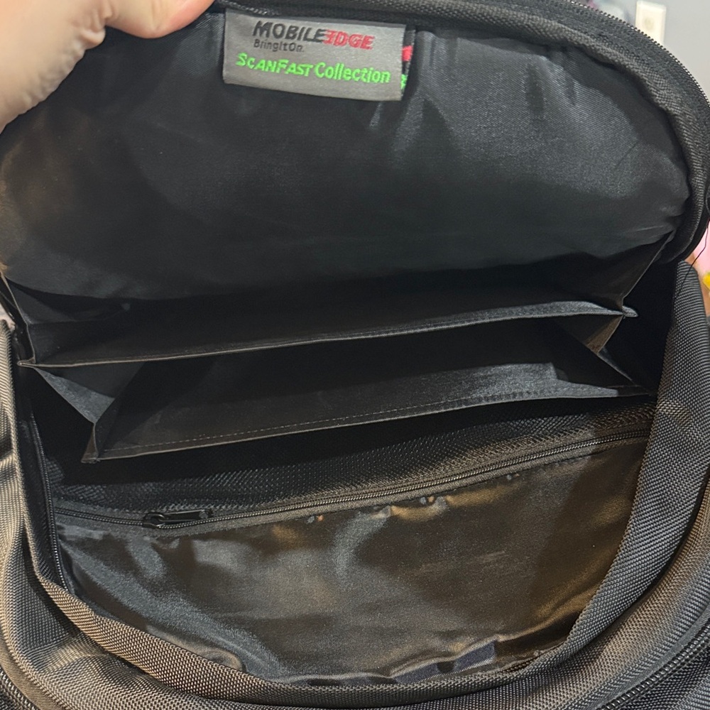 Alienware Black And Gray Backpack - image 3